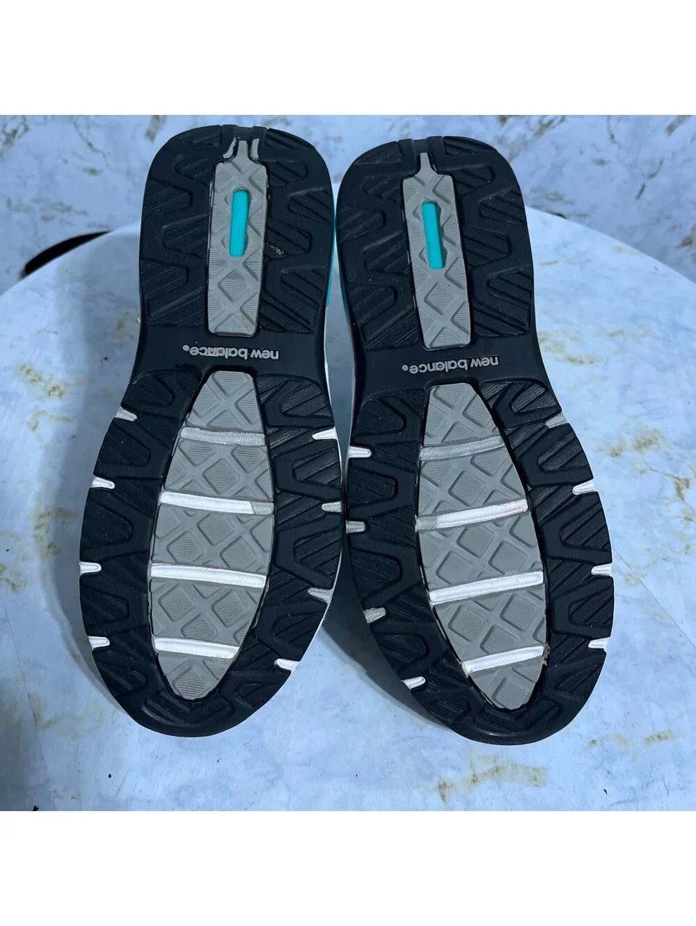 New Balance midfoot heel